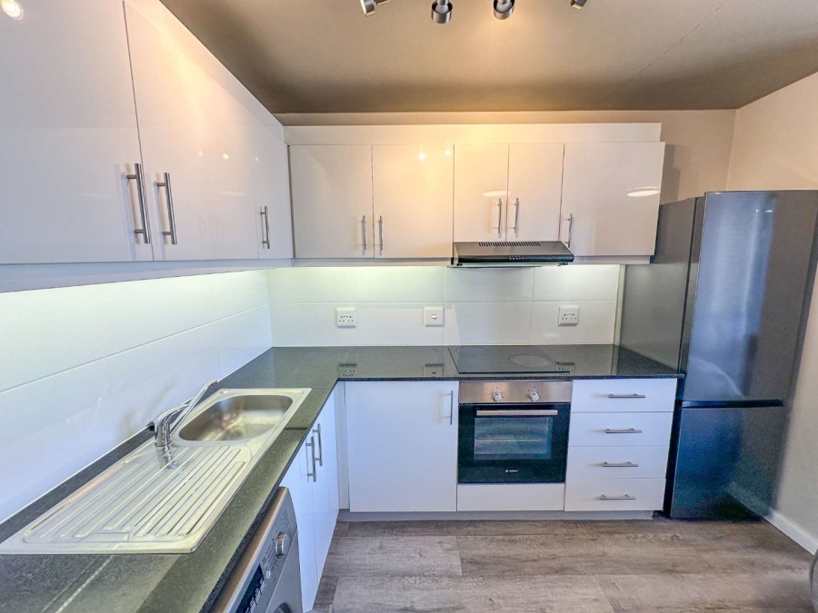 To Let 2 Bedroom Property for Rent in Observatory Western Cape